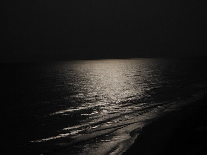 moon water reflection